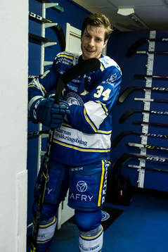 Leksands Peter Cehlarik innan ishockeymatchen i SHL mellan