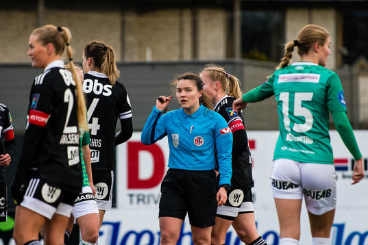 Karoline Marie Jensen, referee