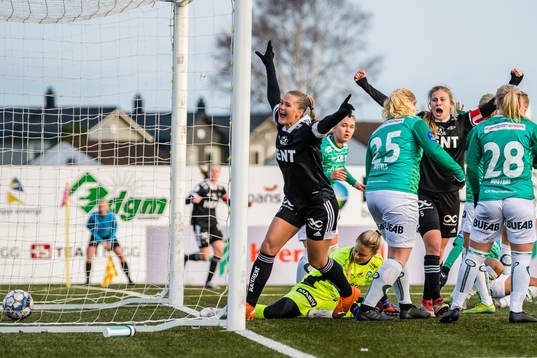 Lisa-Marie Karlseng Utland of Rosenborg celebrates