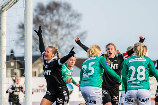 Lisa-Marie Karlseng Utland of Rosenborg celebrates