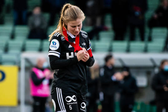 Cesilie Andreassen of Rosenborg with her silver medal