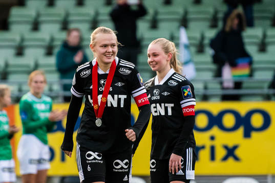 Elin Åhgren Sørum of Rosenborg with her silver medal