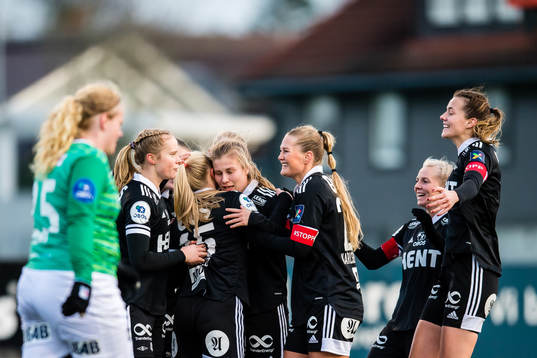 Celine Emilie Nergård of Rosenborg celebrates