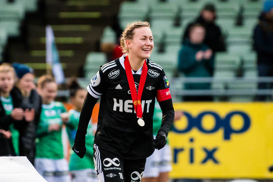 Kristine Minde of Rosenborg with her silver medal