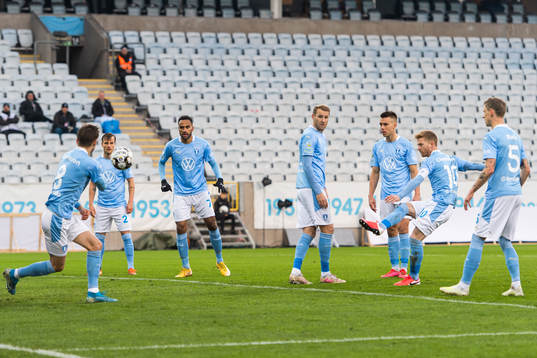 Malmö FFs Anders Christiansen gör 1-0