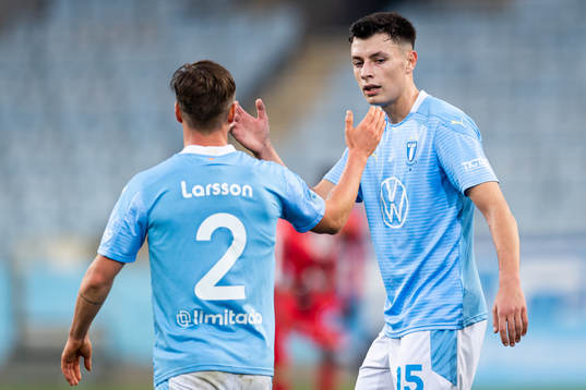 Malmö FFs Eric Larsson och Anel Ahmedhodzic jublar