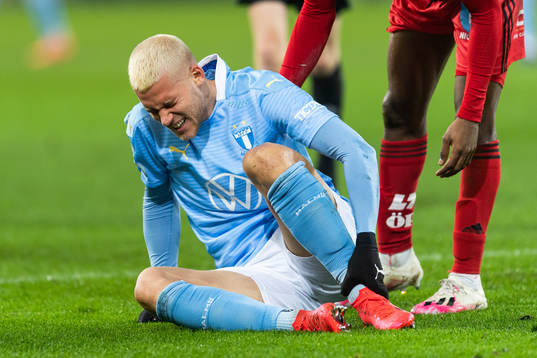 Malmö FFs Felix Beijmo har ont