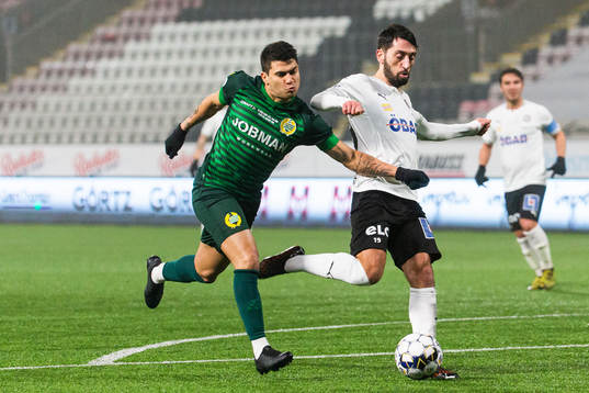 Hammarbys Paulinho och Örebros Nahir Besara