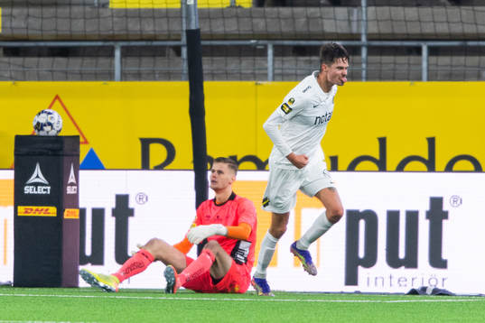 s Mikael Lustig jublar