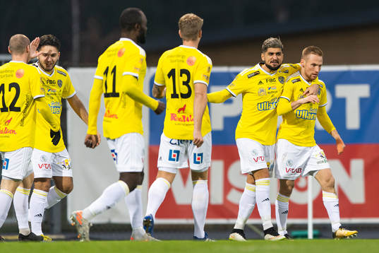 Falkenbergs Tobias Englund jublar