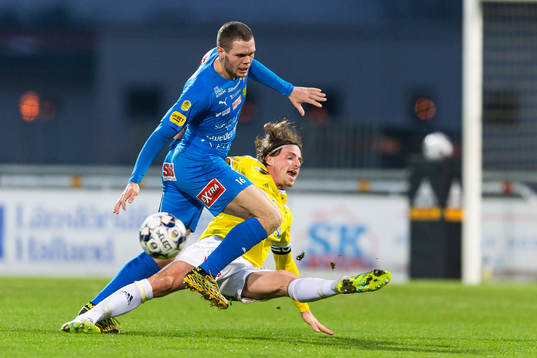 Mjällbys Jacob Bergström och Falkenbergs Carl Johansson