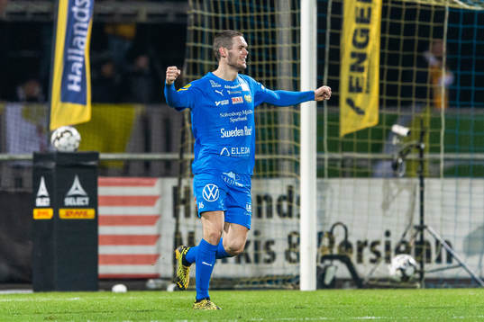 Mjällbys Jacob Bergström jublar