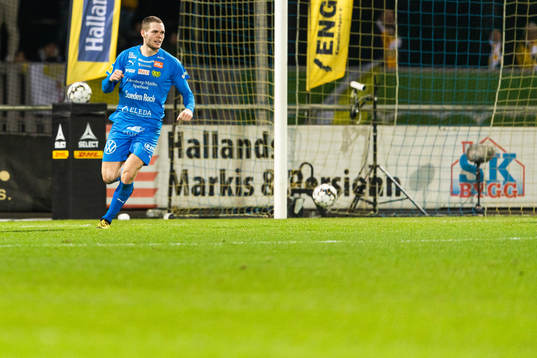 Mjällbys Jacob Bergström jublar
