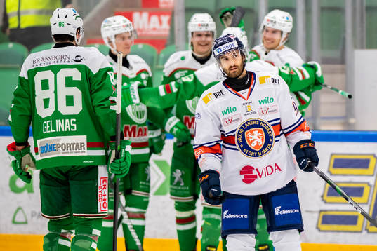 Växjös Andrew Calof  deppar