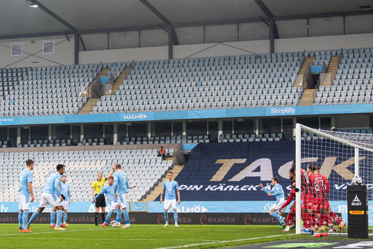 Malmö FFs Anders Christiansen gör 1-0