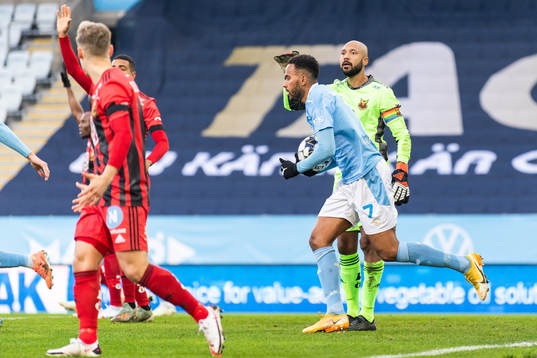Malmö FFs Isaac Kiese Thelin jublar