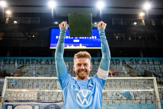 Malmö FFs Anders Christiansen jublar med Lennart