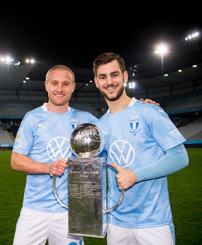 Malmö FFs Franz Brorsson och Adi Nalic med Lennart