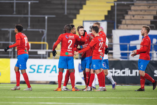 Helsingborgs Helsingborgs Max Svensson jublar med