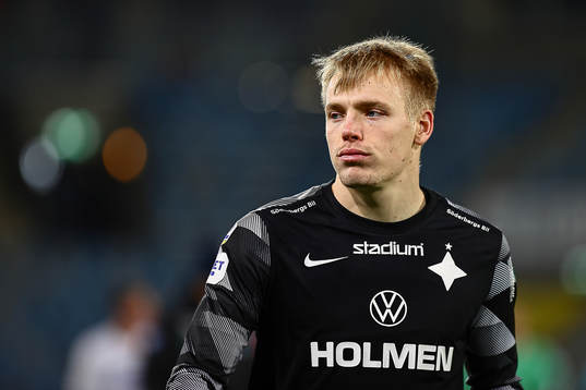 IFK Norrköpings målvakt Isak Pettersson deppar