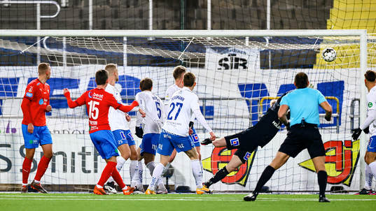 Mål 3-3 av Helsingborgs Max Svensson