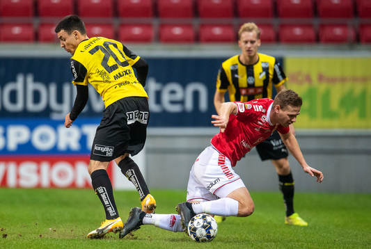 Kalmars Erik Israelsson och Häckens Ali Youssef