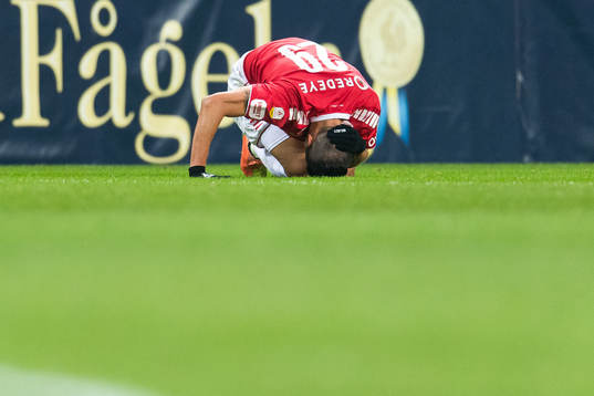 Kalmars Romario Pereira Sipiao har ont
