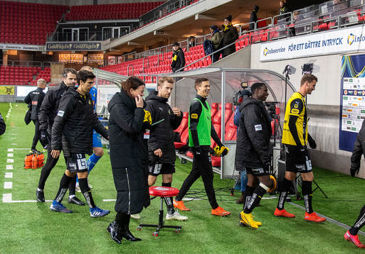 Häckens spelare jublar