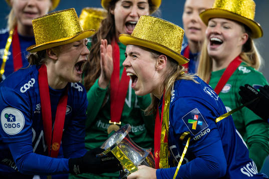 Ingibjörg Sigurdardottir of Vålerenga celebrates