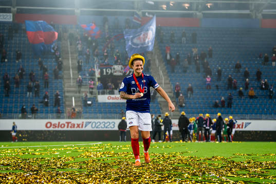 Sherida Spitse of Vålerenga celebrates
