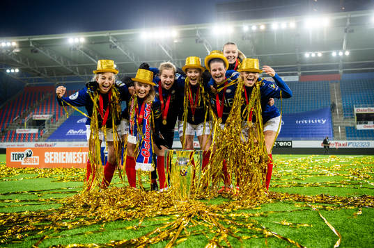 Rikke Bogetveit Nygaard, Mia Rostad Huse, Marie Dølvik