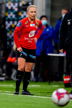 Thea Bjelde of Arna-Bjørnar