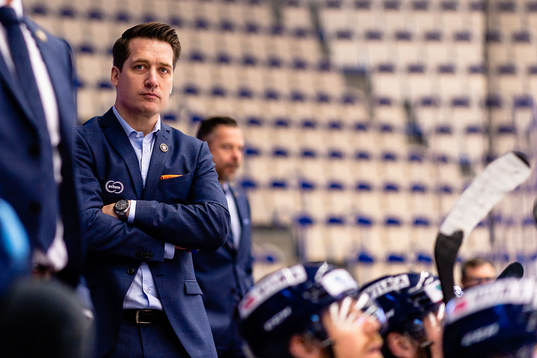 Växjös tränare Sam Hallam