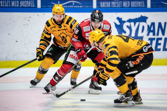 Malmö Redhawks Johan Olofsson mot Skellefteås Oskar