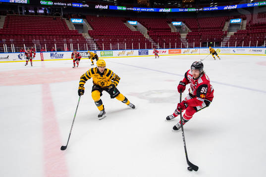 Skellefteås Joakim Lindström och Malmö Redhawks Carl