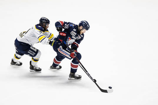 s Christian Sandberg och Linköpings Jaakko Rissanen