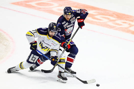 s Linus Fröberg och Linköpings Simon Lundmark