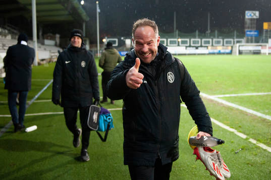 Landskronas fystränare Jonny Karlsson jublar