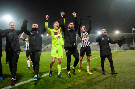 Landskronas målvakt Philip Mårtensson och målvakt Carl