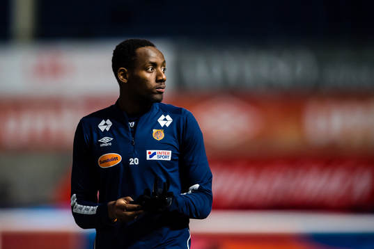 Parfait Bizoza of Aalesund warms up