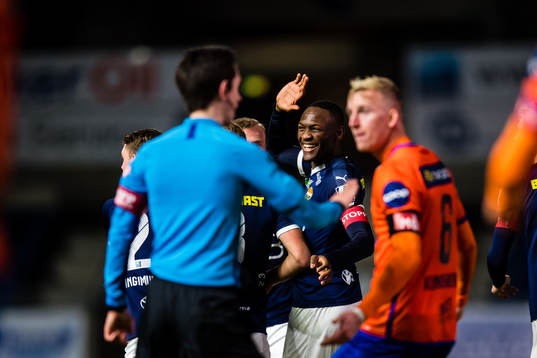 Duplexe Tchamba Bangou of Strømsgodset celebrates