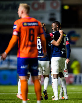 Duplexe Tchamba Bangou of Strømsgodset celebrates