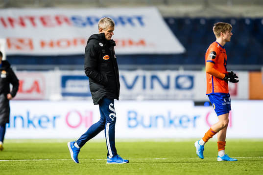Lars Arne Nilsen, head coach of Aalesund, looks dejected