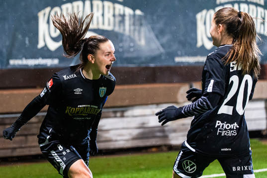 Vilde Bøe Risa of Göteborg celebrates scoring 1-0