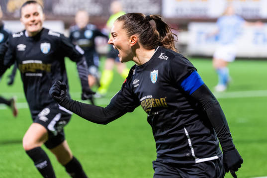 Vilde Bøe Risa of Göteborg celebrates scoring 1-0