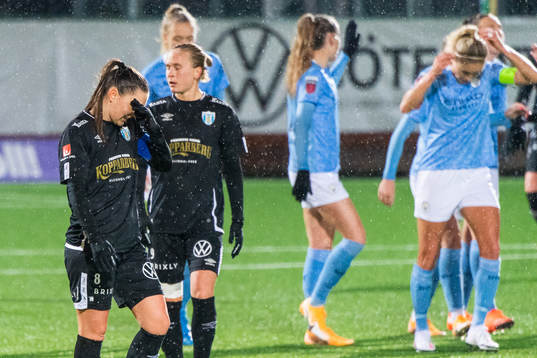 Vilde Bøe Risa of Göteborg looks dejected