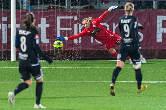 Georgia Stanway of Manchester City (not pictured) scores