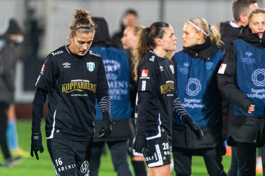 Filippa Angeldahl of Göteborg looks dejected