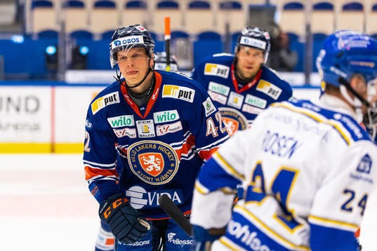 Växjös Teemu Eronen jublar