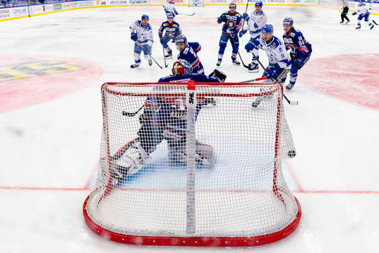 Leksands Fredrik Forsberg gör mål 0-1